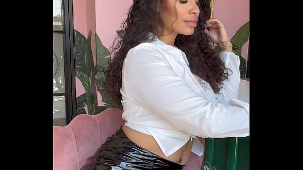 Office secretary gets freaky with her boss