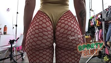 Incredible Heart-Shaped Butt On Skinny Babe! The Perfect Jiggle! Super Yoga Babe!